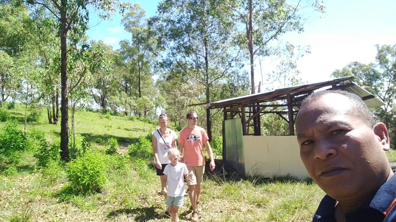 Arnolds Familly Homestay Bajawa Bagian luar foto
