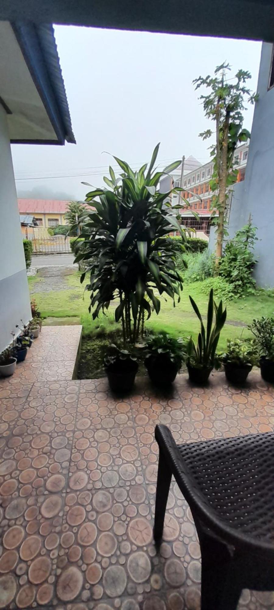 Arnolds Familly Homestay Bajawa Bagian luar foto