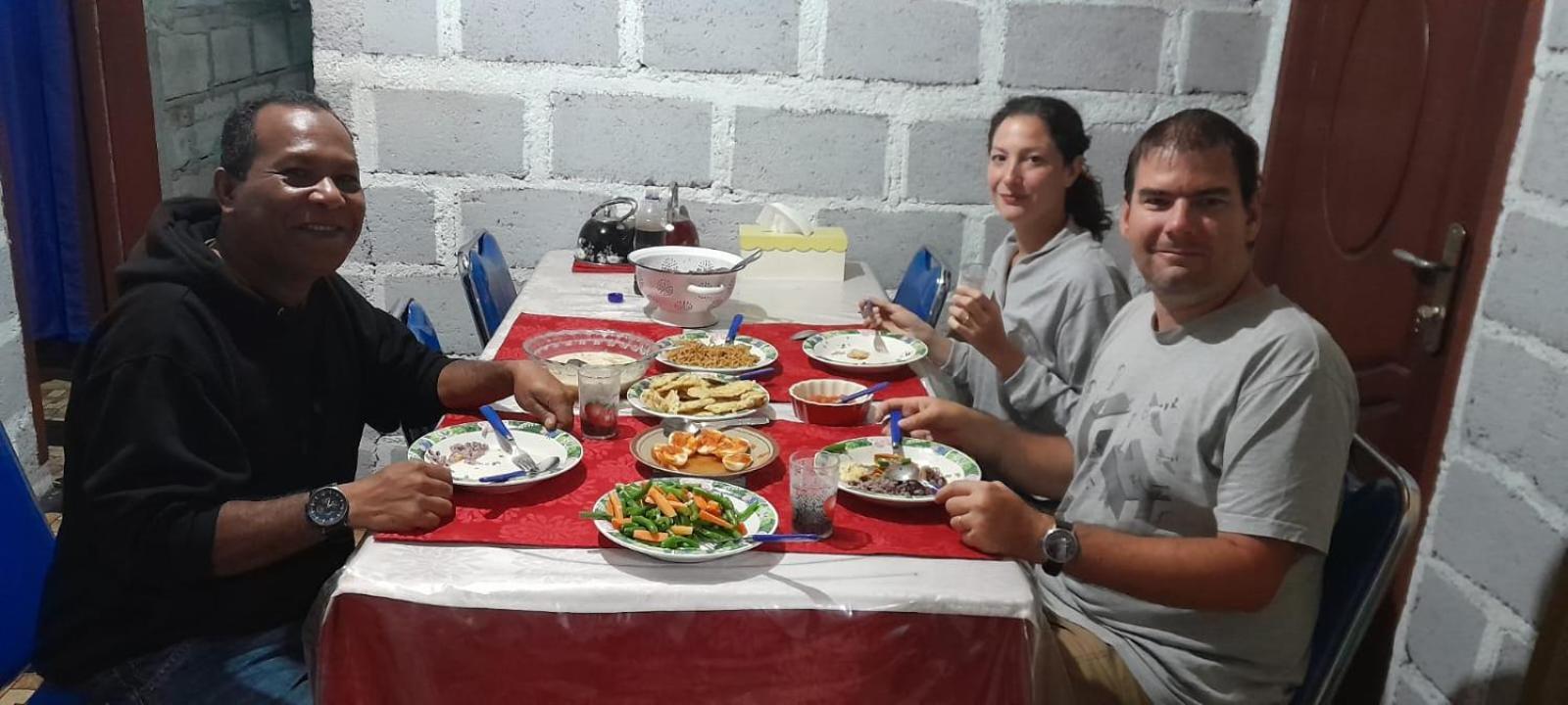 Arnolds Familly Homestay Bajawa Bagian luar foto